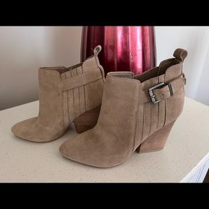 Rarely worn Guess booties